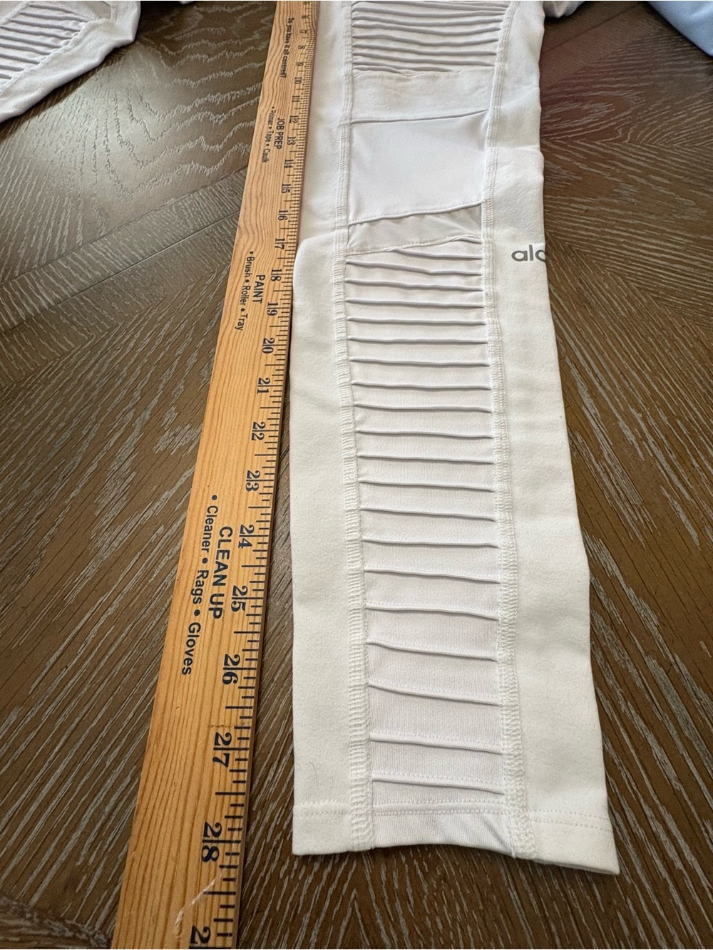 Alo Yoga Regular Rise Waist Moto
Leggings White size Large A175 - Picture 14 of 14